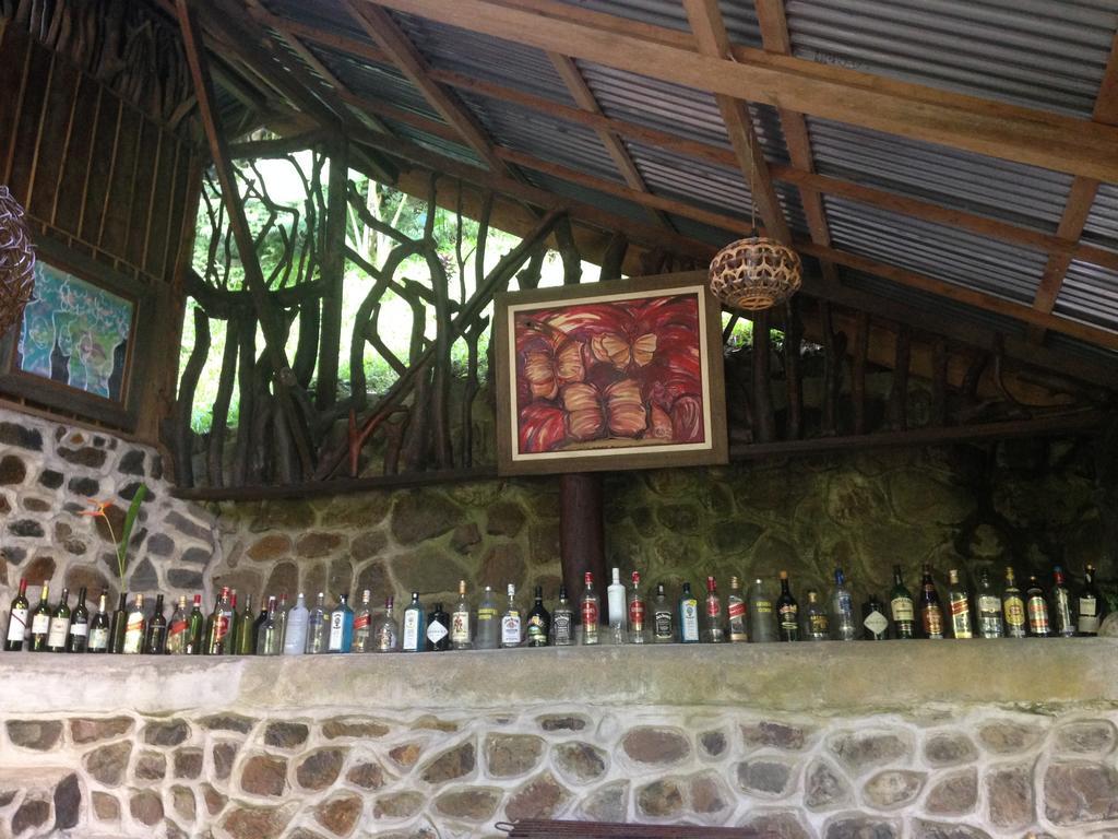 Kupu Kupu Garden Guest House & Cafe ブキットラワン エクステリア 写真